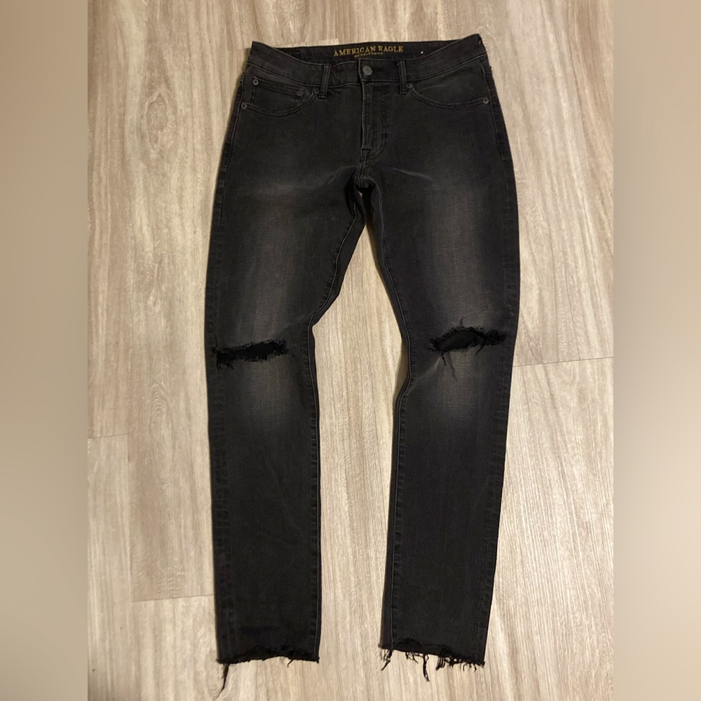 American Eagle - Men’s black denim jeans